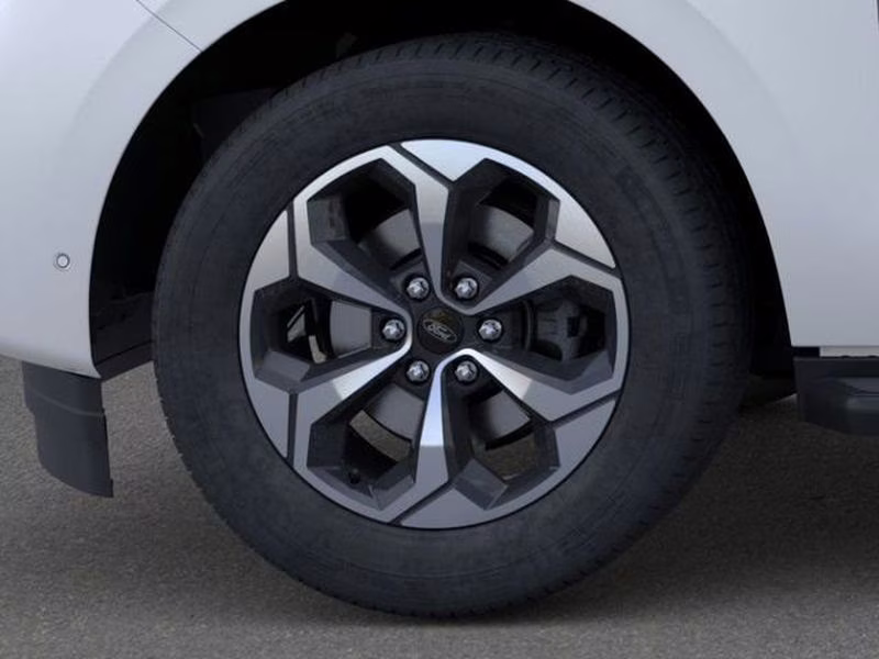 2026 Star White Metallic Tri-Coat Ford Expedition Max Active RWD SUV