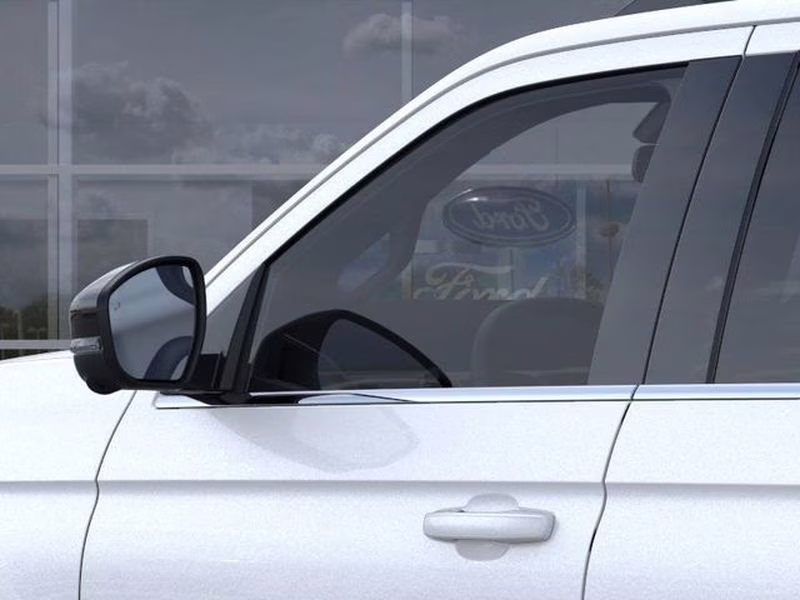 2026 Star White Metallic Tri-Coat Ford Expedition Max Active RWD SUV