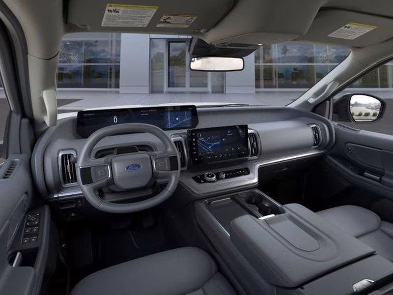 2026 Star White Metallic Tri-Coat Ford Expedition Max Active RWD SUV