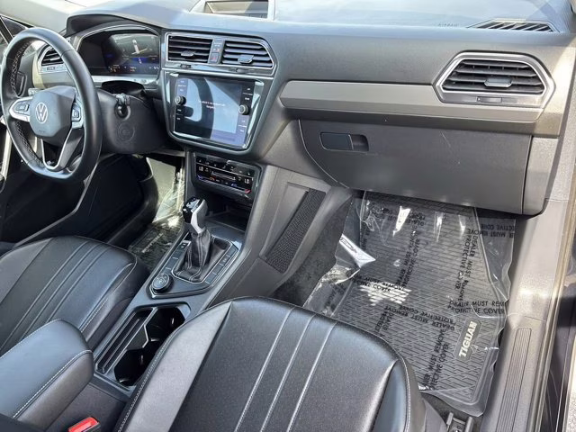 2024 Deep Black Volkswagen Tiguan 2.0T SE AWD SUV