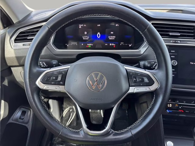 2024 Deep Black Volkswagen Tiguan 2.0T SE AWD SUV