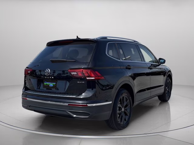 2024 Deep Black Volkswagen Tiguan 2.0T SE AWD SUV