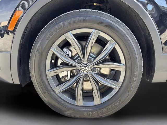 2024 Deep Black Volkswagen Tiguan 2.0T SE AWD SUV