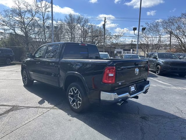 2026 Diamond Black Crystal Pearlcoat Ram 1500 Laramie RWD Truck