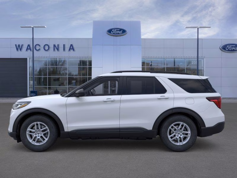 2026 White Metallic Ford Explorer Active 4X4 SUV