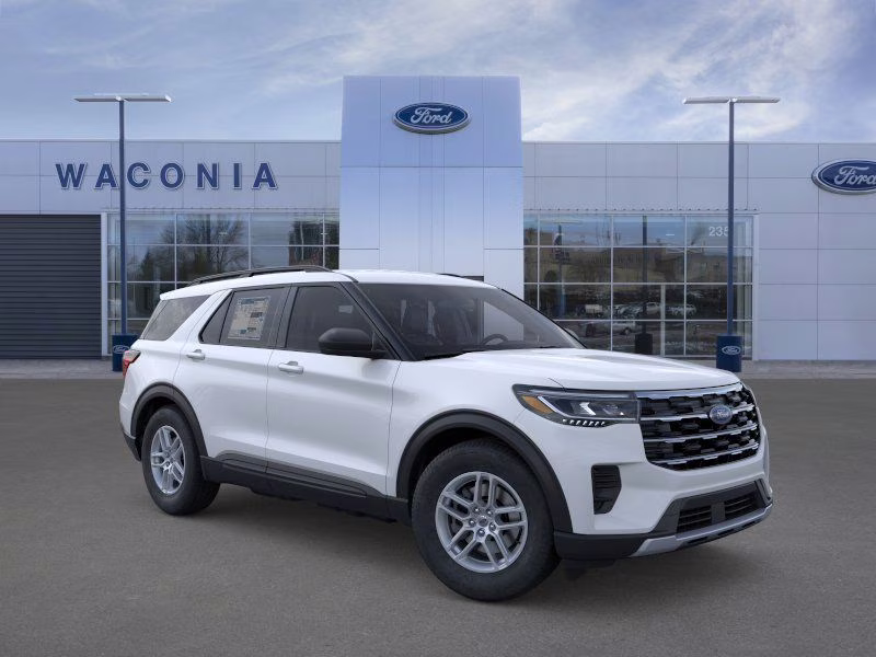 2026 White Metallic Ford Explorer Active 4X4 SUV