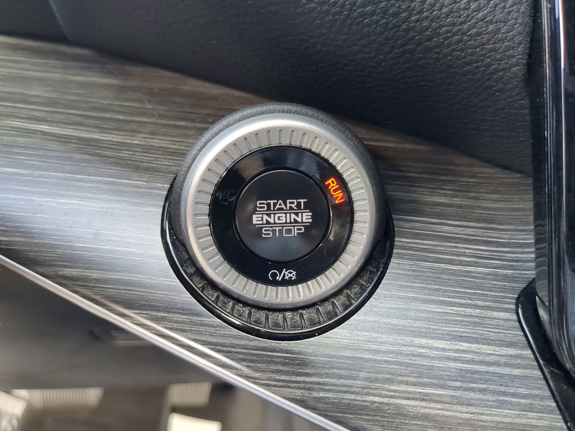 2024 Velvet Red Pearlcoat Jeep Wagoneer L Series II 4X4 SUV