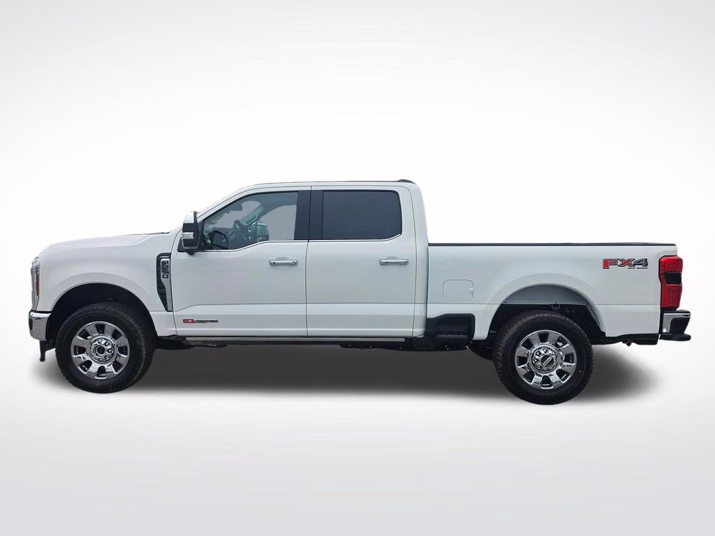 2026 Star White Metallic Tri-Coat Ford Super Duty F-250 SRW Lariat 4X4 Truck