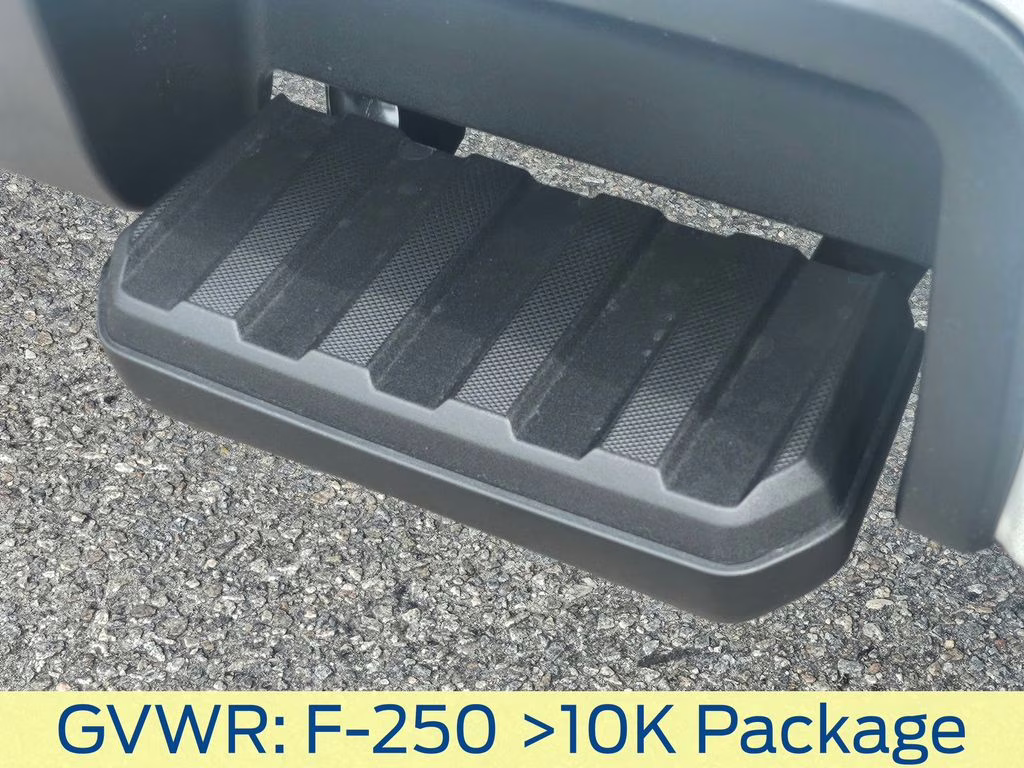 2026 Star White Metallic Tri-Coat Ford Super Duty F-250 SRW Lariat 4X4 Truck