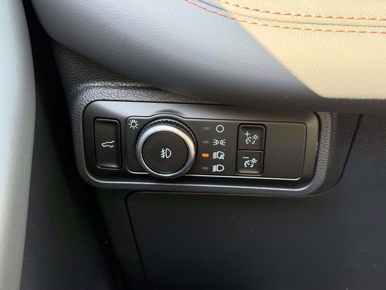 2026 Gray Ford Explorer Active 4X4 SUV