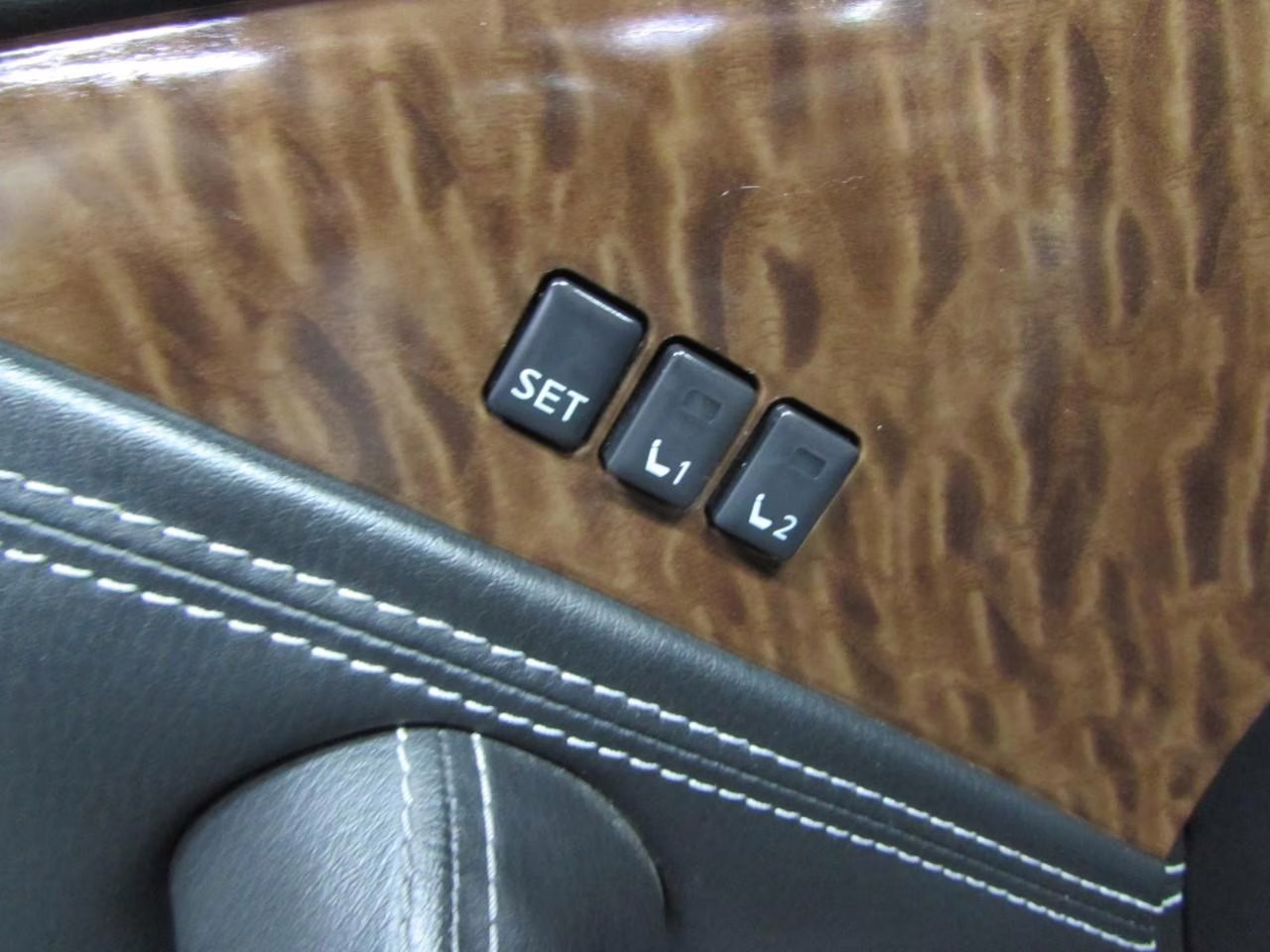 2019 Gun Metallic Nissan Armada SL 4X4 SUV