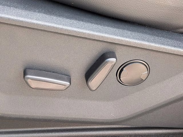 2026 Gray Metallic Ford Super Duty F-250 SRW LARIAT 4X4 Truck