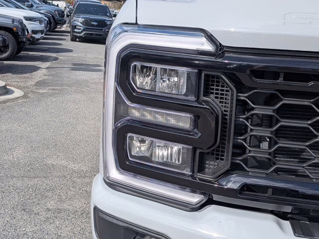 2026 Avalanche Ford Super Duty F-250 SRW LARIAT 4X4 Truck