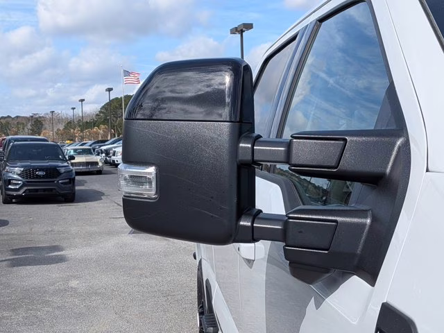 2026 Avalanche Ford Super Duty F-250 SRW LARIAT 4X4 Truck