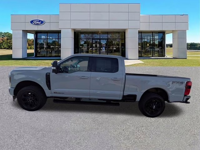 2026 Avalanche Ford Super Duty F-250 SRW LARIAT 4X4 Truck