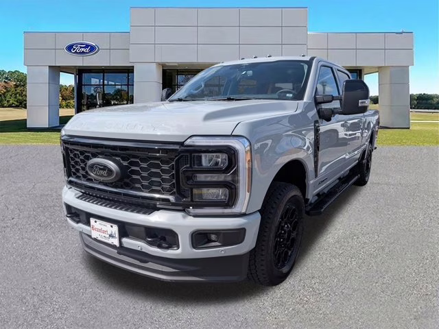 2026 Avalanche Ford Super Duty F-250 SRW LARIAT 4X4 Truck