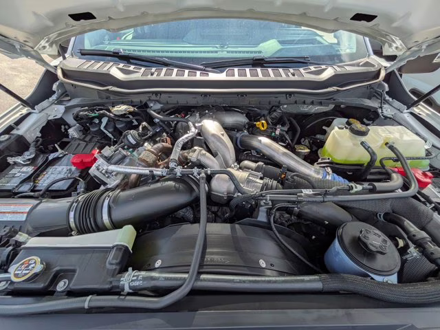 2026 Avalanche Ford Super Duty F-250 SRW LARIAT 4X4 Truck