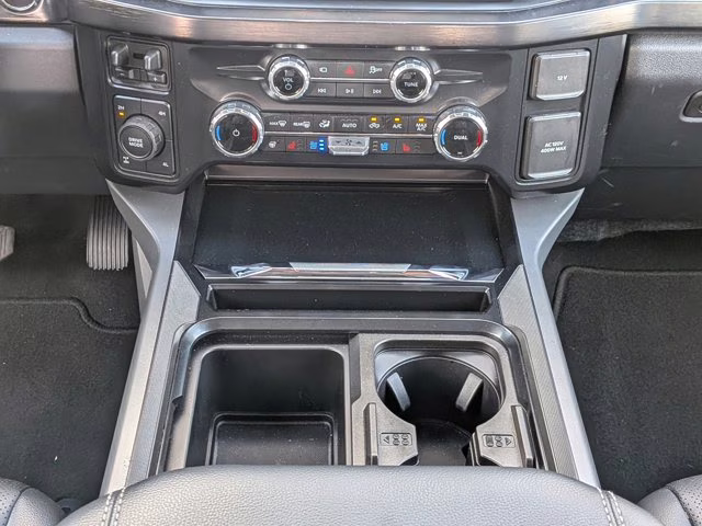 2026 Avalanche Ford Super Duty F-250 SRW LARIAT 4X4 Truck