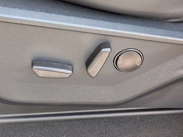 2026 Avalanche Ford Super Duty F-250 SRW LARIAT 4X4 Truck