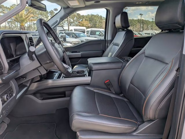 2026 Avalanche Ford Super Duty F-250 SRW LARIAT 4X4 Truck