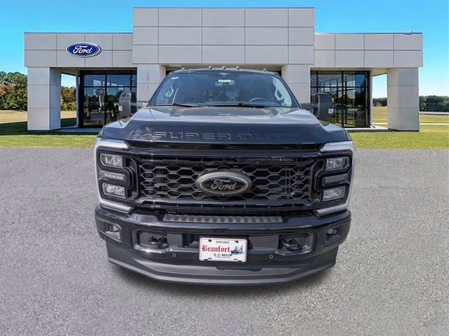 2026 Black Metallic Ford Super Duty F-250 SRW LARIAT 4X4 Truck