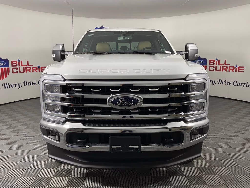 2026 White Metallic Ford Super Duty F-250 SRW Lariat 4X4 Truck