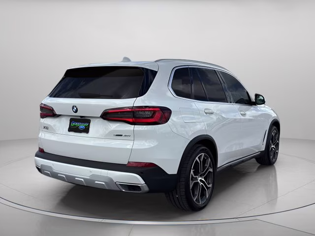2022 Alpine White BMW X5 sDrive40i RWD SUV