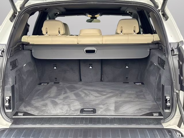 2022 Alpine White BMW X5 sDrive40i RWD SUV