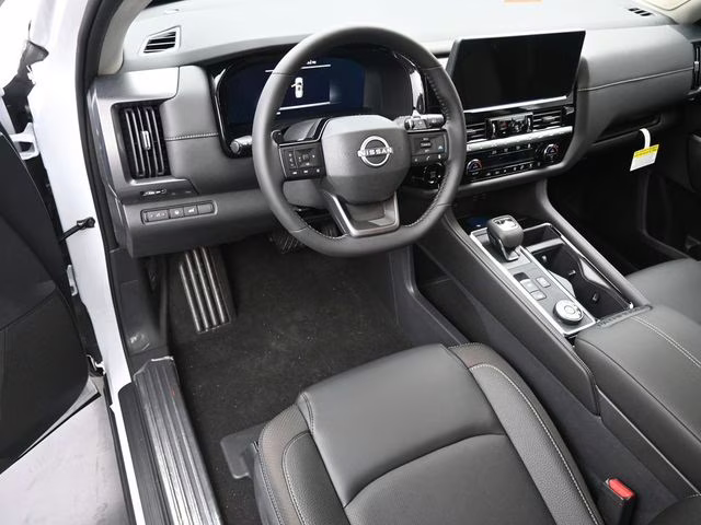 2026 Everest White Pearl Tricoat Nissan Pathfinder SL 4X4 SUV