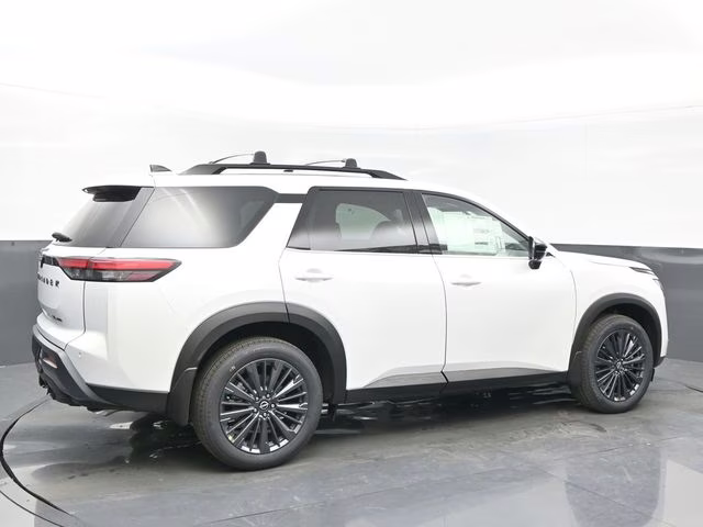 2026 Everest White Pearl Tricoat Nissan Pathfinder SL 4X4 SUV