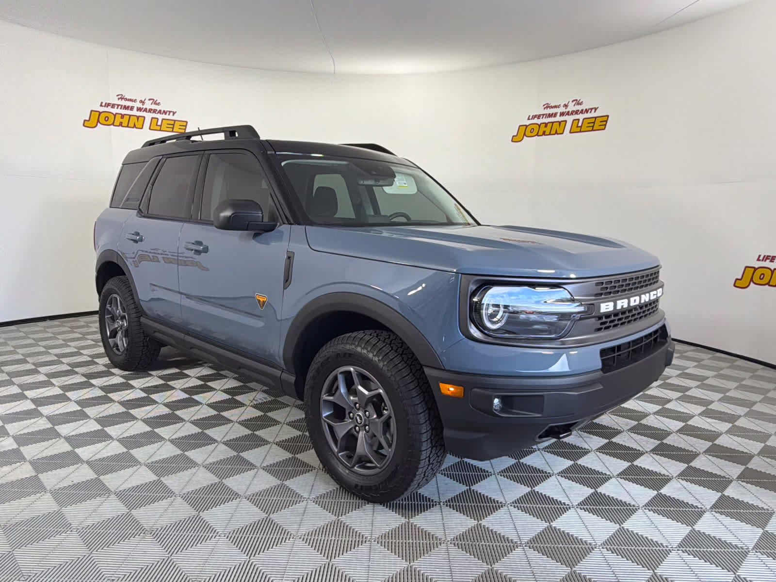 2024 Azure Gray Metallic Tri-Coat Ford Bronco Sport Badlands 4X4 SUV