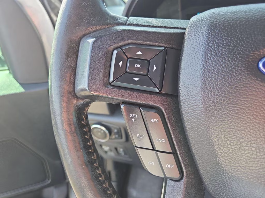 2019 White Ford F-150 XLT 4X4 Truck
