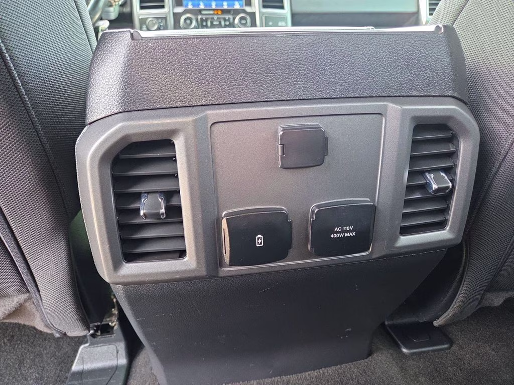 2019 White Ford F-150 XLT 4X4 Truck