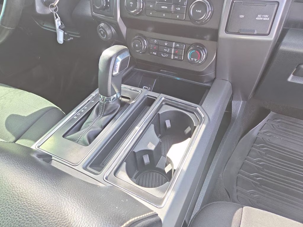 2019 White Ford F-150 XLT 4X4 Truck