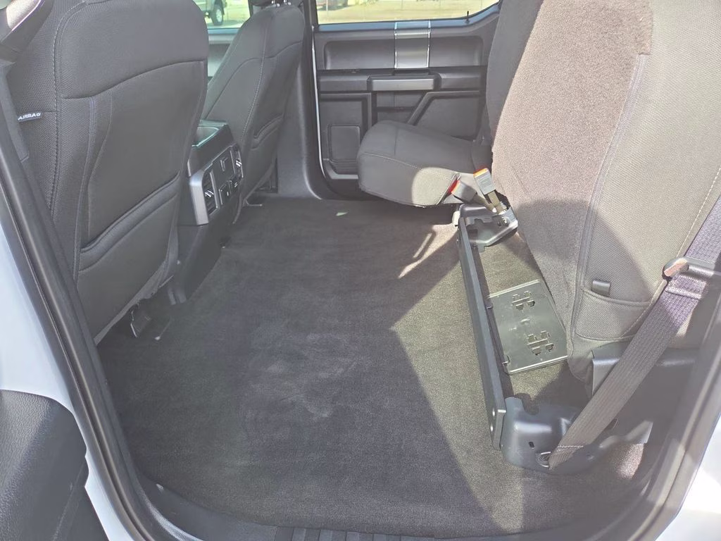 2019 White Ford F-150 XLT 4X4 Truck