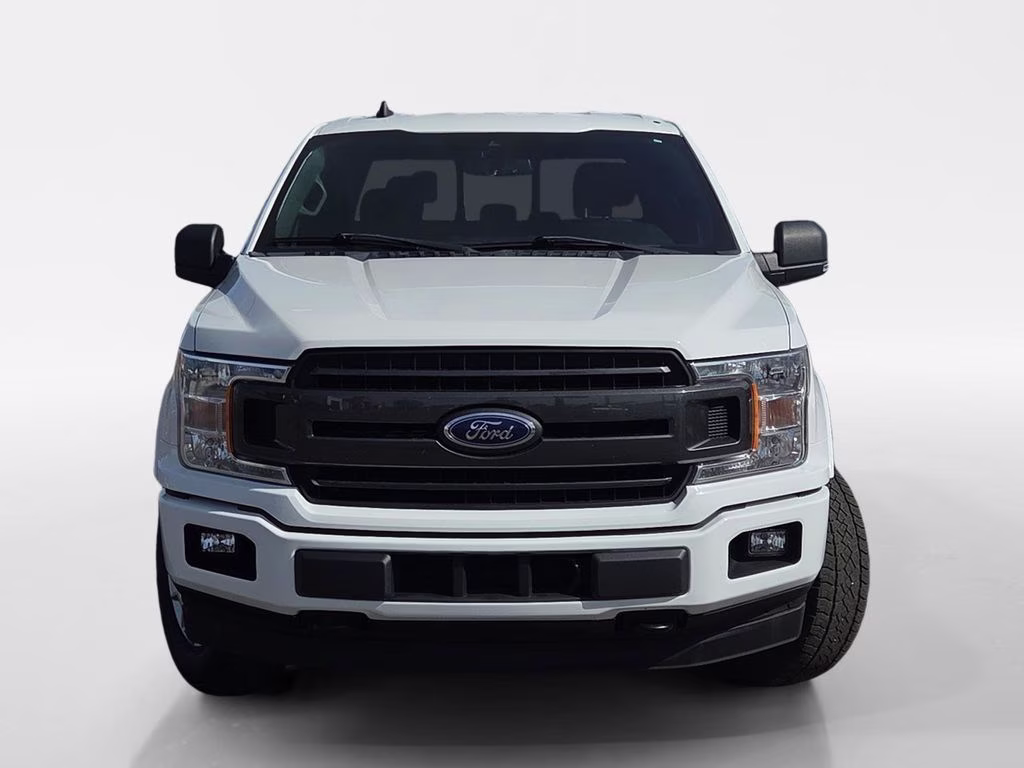 2019 White Ford F-150 XLT 4X4 Truck