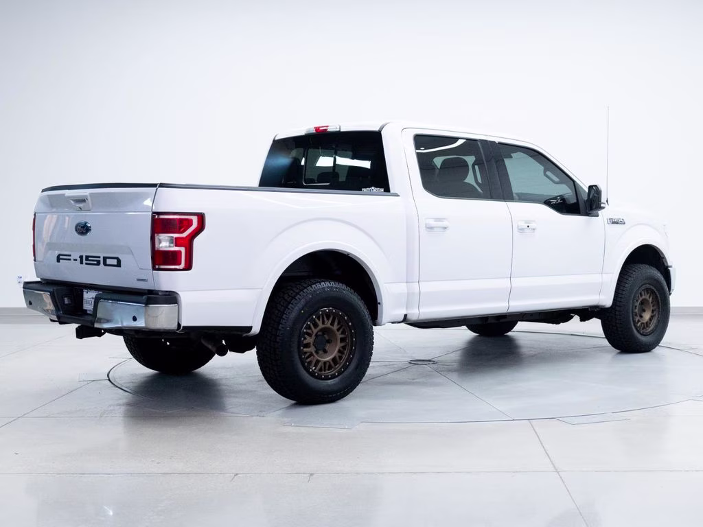 2018 White Ford F-150 Lariat 4X4 Truck