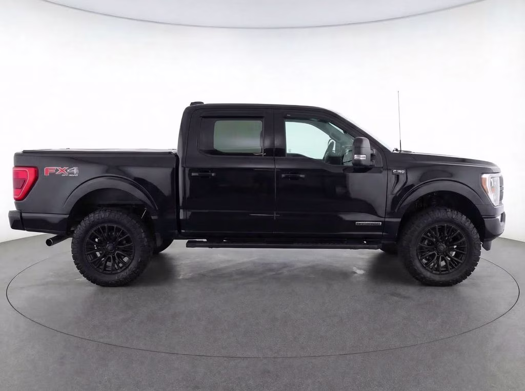 2022 Black Ford F-150 XLT 4X4 Truck