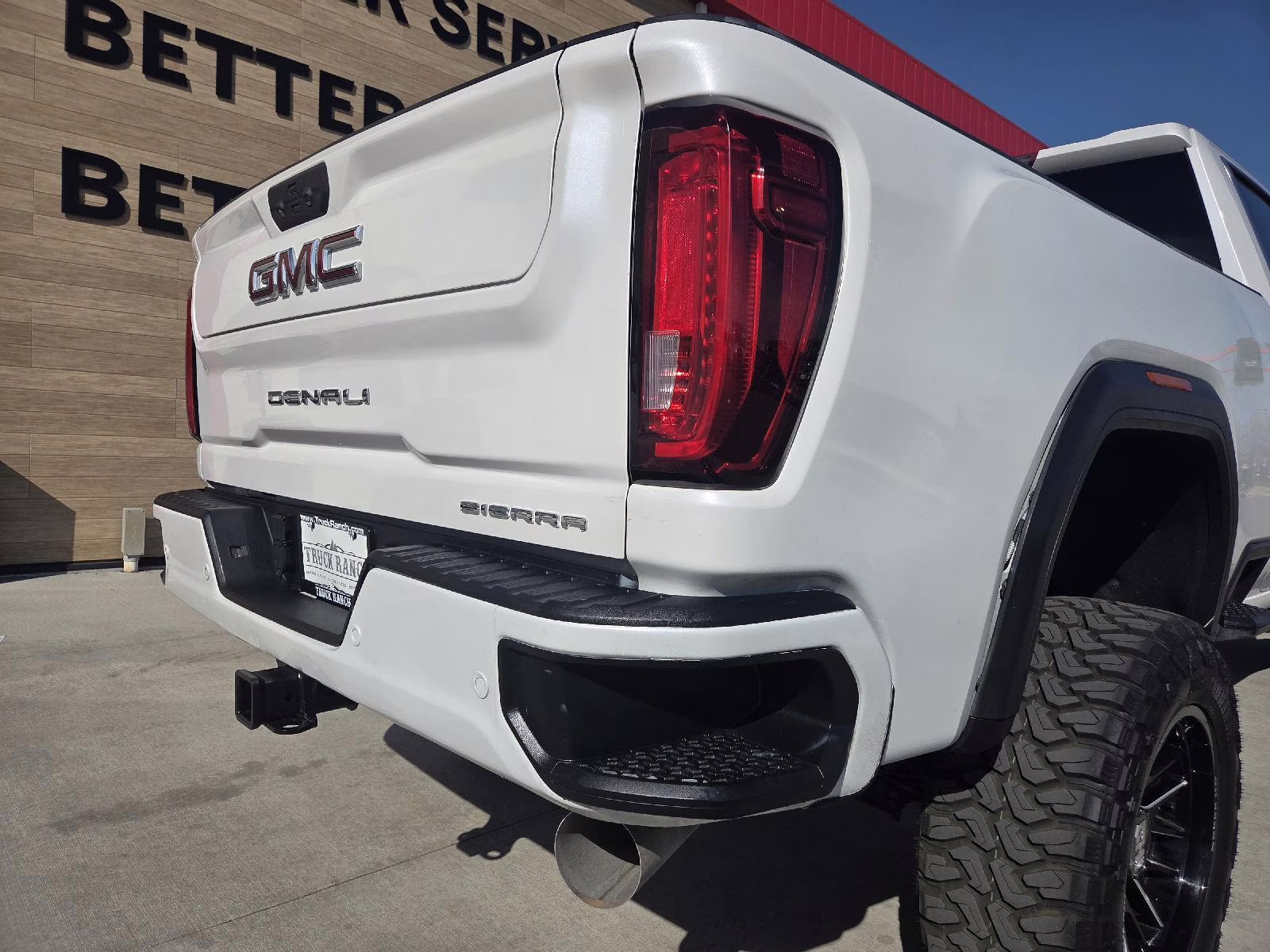 2020 White Frost Tricoat GMC Sierra 2500HD Denali 4X4 Truck