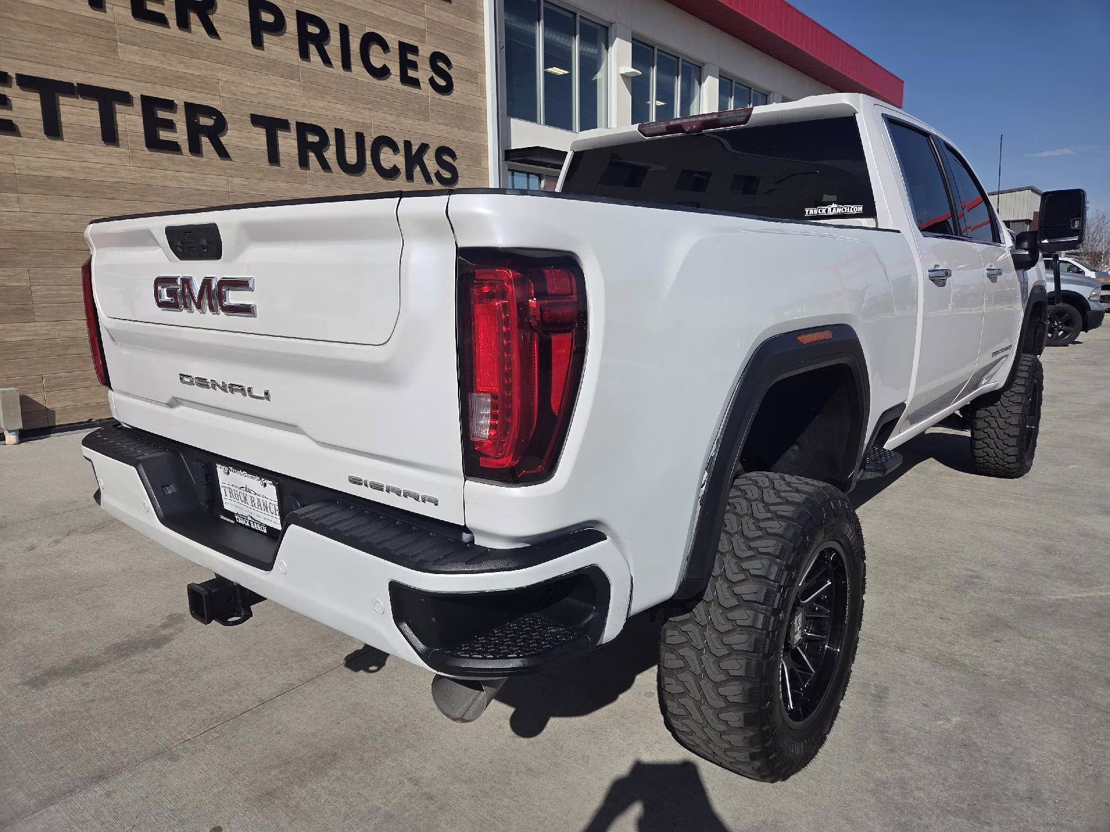 2020 White Frost Tricoat GMC Sierra 2500HD Denali 4X4 Truck