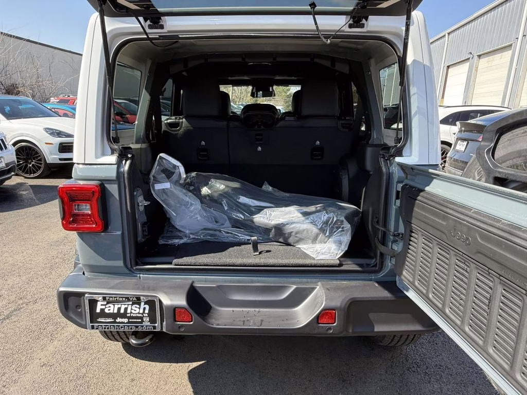 2026 Anvil Clear Coat Jeep Wrangler Sahara 4X4 SUV