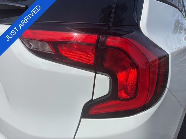 2020 Summit White GMC Terrain Denali FWD SUV