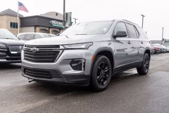 2023 Sterling Gray Metallic Chevrolet Traverse LS FWD SUV