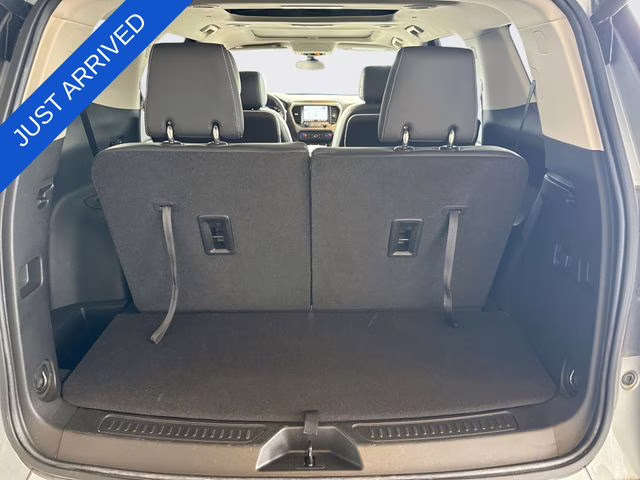 2023 Sterling Metallic GMC Acadia Denali FWD SUV