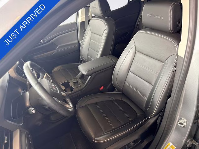 2023 Sterling Metallic GMC Acadia Denali FWD SUV