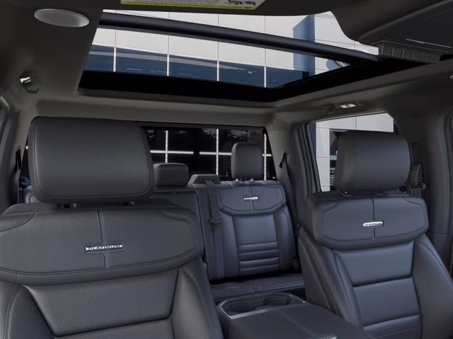 2026 Avalanche Ford Super Duty F-350 SRW 4X4 Truck