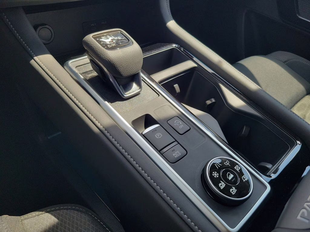 2026 Glacier White Nissan Pathfinder SV 4X4 SUV