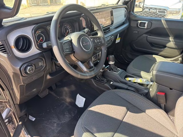2026 Crystal Metallic Jeep Gladiator Sport 4X4 Truck