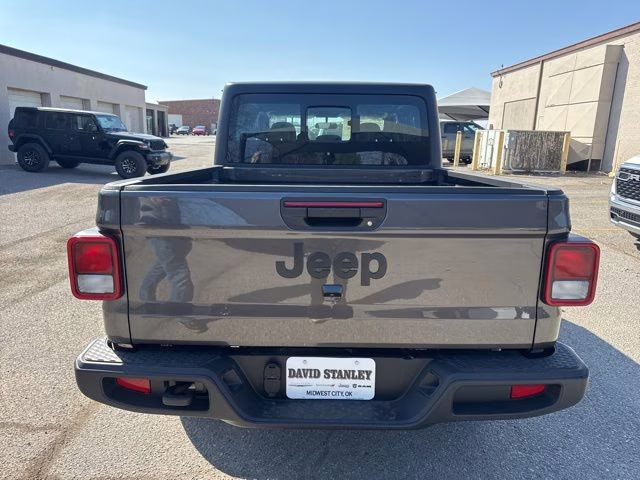 2026 Crystal Metallic Jeep Gladiator Sport 4X4 Truck
