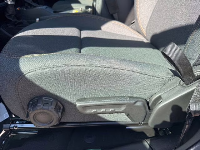 2026 Crystal Metallic Jeep Gladiator Sport 4X4 Truck